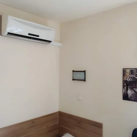Гардън Бийч Apartman *